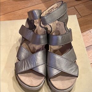 Fly London Women's Metallic Sandals